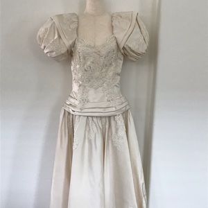 Vintage wedding/quinceañera dress from 1993